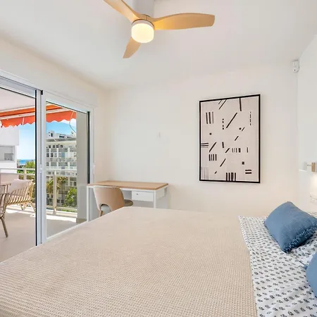 Apartamento With Sea Views 20 M From The In Center